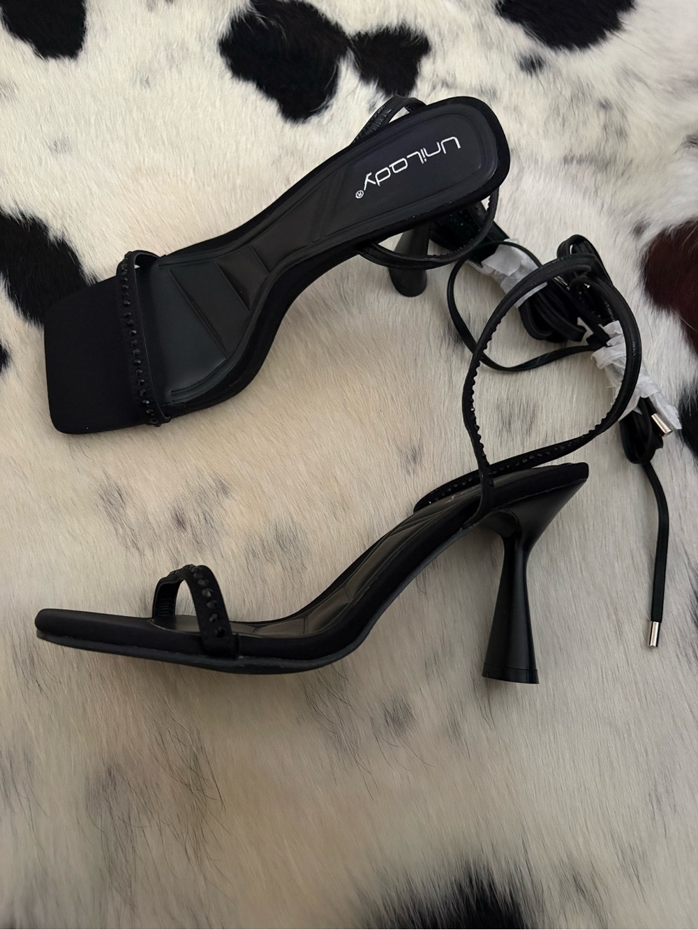 Black Strappy tie up Heeled Sandals with Sculpted Flare Heel size 6.5
